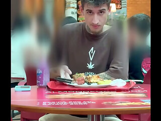 BOYZINHO ME VIU NO SHOPPING. TAVA NUM TES&Atilde_O. COMI ELE NO BANHEIRO DA ACADEMIA.