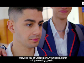 S01x02 : Staxus International college