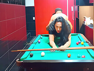 Jogando Sinuca No Motel Com A Transex Gostosa Do Sul