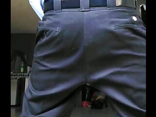 Maestro caliente se saca la leche