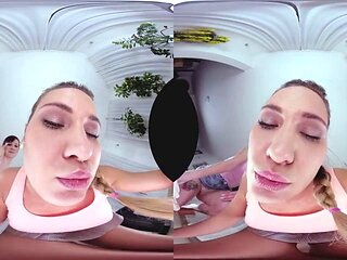 VR lesbian panties