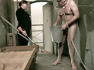Dominatrix Mistress April Makes Slave Clean Cell 45