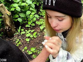 Hot Ukrainian teen gives quick park blowjob with cum in mouth - Amateur POV
