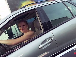 Winning hustler at public flashing dirt