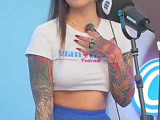 Mariejane Latina Tattooed Amateur Discovers Squirt on Her First Time