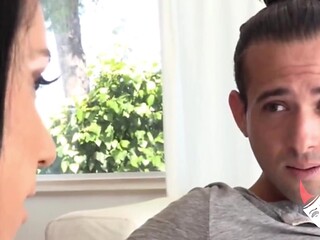 Pornstar Tia Cyrus loves a good roleplay