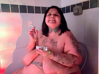 BBW Smoking in Her Bathroom - 4K