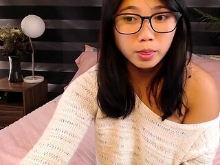 Amateur Asian Webcam Strip Masturbation
