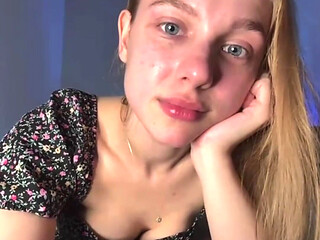 Blonde Amateur Boobs Fucking on Webcam