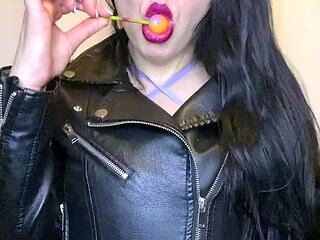 Leann amateur beautiful brunette with big boobs