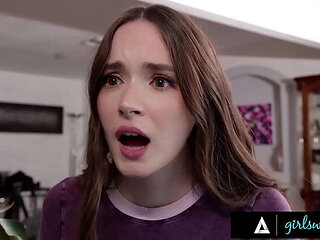 Hazel Moore Catches Petite Brunette Liz Jordan Humping Pillow - Lesbian Teen Fingering & 69