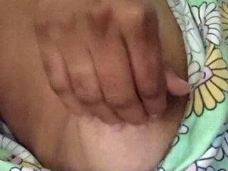 18+ College Girl First Time Musterbate with Her Bigboobs and Wet Sri Lankan Local