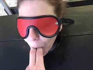 Master-Thomas Blindfolded TS Slave