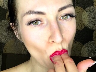 Brunette Solo Webcam Masturbation