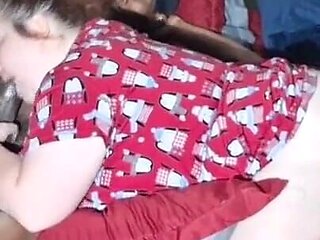 Your Favorite Slut Sloppylynn on Bed Sucking Dick