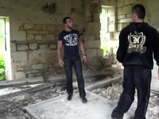 Enzo fucked by Stany falcone outdoor