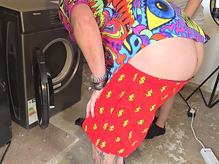 Stepsis Got Stuck in the Washing Machine and I Just Had to Fuck Her Flowering Pussy