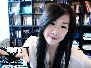 Amateur Lovely Asian babe fucked