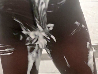 Washing my azz