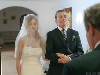 Impressive moments of severe sex right on her wedding day