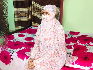 Hot Indian Muslim Girl in Burkha Fucks Hard in Rain - Desi Lovers