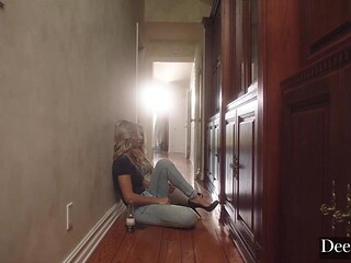 Blonde Kayden Kross helps cheated-on Ryan Ryans forget her man in a