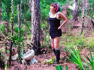 Hairy Girl Outdoor Pee Compilation