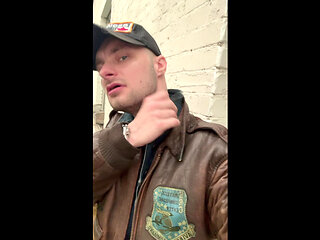Kinkysirius Enjoy Rain Shower in Brown Vintage Leather Bomber and Levis Jeans Outfit