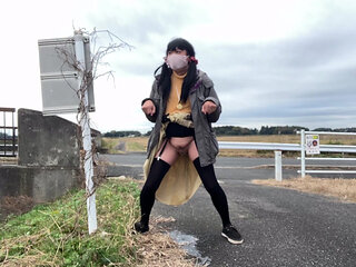 Voluntary training No33 Peeing walk along the road