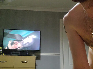 Scottish Twink Joebeatty27 Sucks and Rides Dildo on Birthday