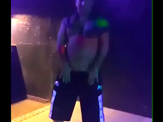 Poly dance