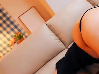 Korean wife on couch Amateur Asian Japanese Korean Webcams