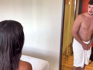 The Masseuse Greeted Me in Her Bra and I Fucked Her Pussy Really Hard