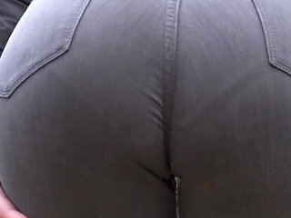 Sexy Pawg Milf Teasing Her Visible Panty Line In Park
