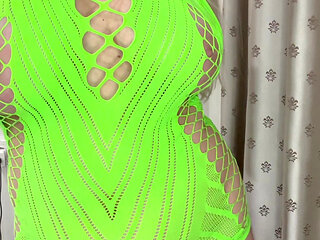 Wet tight pussy , moan so load