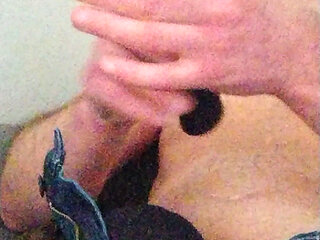 Vibrating my thick pad until I have a very necessary hard and long orgasm after 17 days.