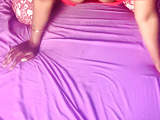 Her good pussy! good arching, twerks and werks petite black sexy ass