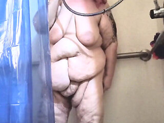 Dirty Blondie Fondling in the Shower as U Watch Her Wash Her Dirty Twat