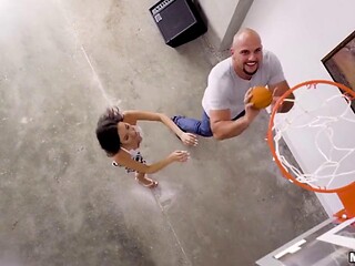 J-Macs Massive Cock Gets Worshipped by Petite Kiley Jay in Tight Small-Tits Spinner B
