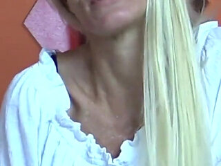 Interview 01 - Model Gina 33 Years Old at the Porn Casting