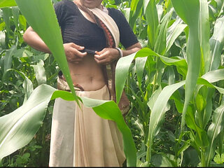My real sister-in-law, the elder brother's housewife, had been asking for many days to make a mare in the open forest field and leave it, today I told my sister-in-law to farm maize in the open forest.