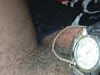 Dick want to tell the time