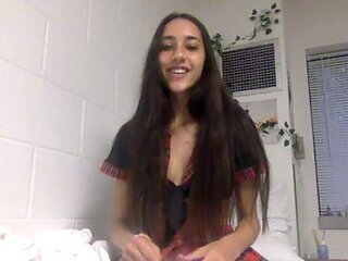 Amateur webcam girl masturbate big dildo
