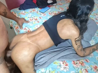 Casada gozou dando o cuzinho