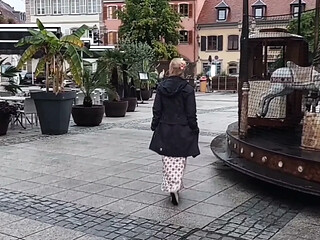 Amateur Blonde Mature Wife Enjoys Naked Sex