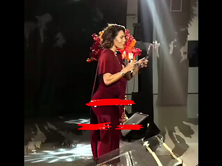 Priscilla Andrade e suas Pernas Gostosas Saradas e Branquelas, olha o tamanho da Bunda redonda e branca dessa mulher tamb&eacute_m.