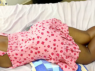 NIGERIAN SEXY EBONY BEAUTY CREAMPIED ON MY BBC BECAUSE SHE ENJOYED MY DICK.