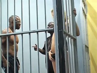 Horny black stud bangs sexy white babe before shooting his load