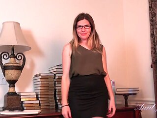 Naughty Secretary Uffie Strips & Masturbates For You While the Boss is Away