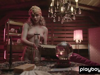 Nude Teen fortune teller showing future